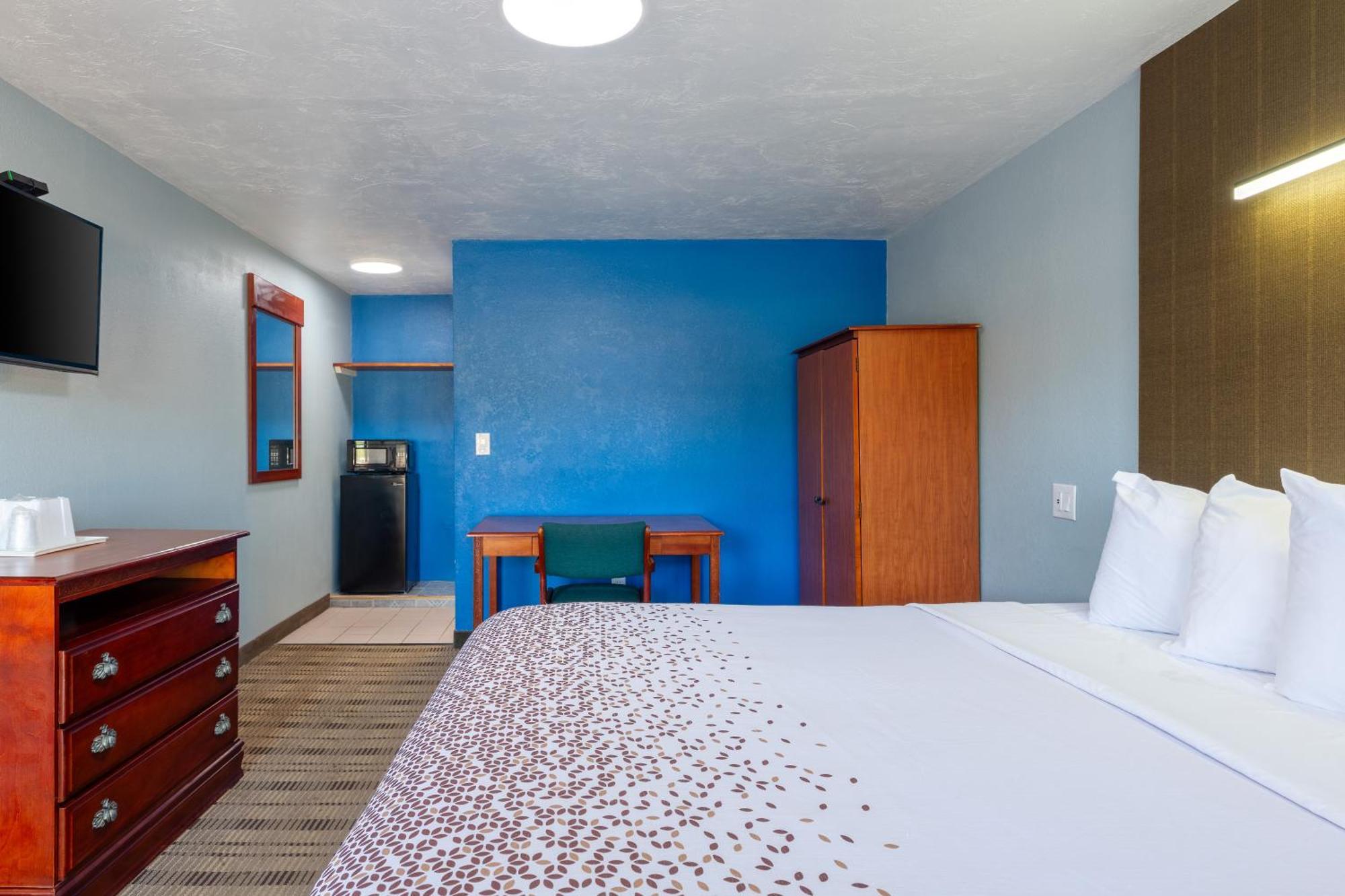 Knights Inn North Attleboro Экстерьер фото