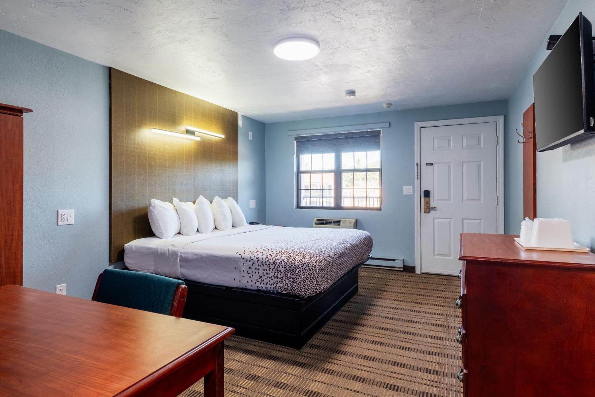Knights Inn North Attleboro Экстерьер фото