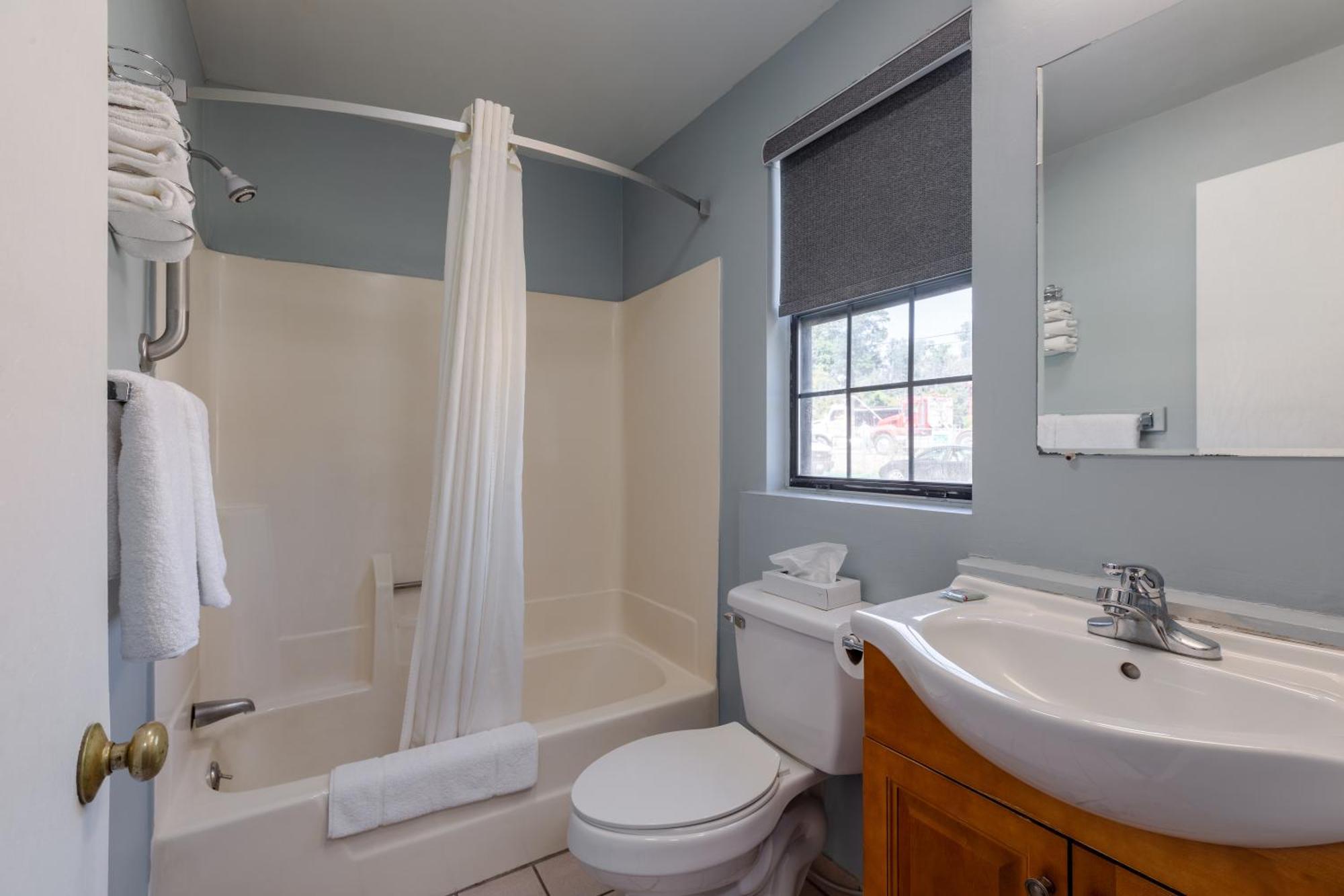 Knights Inn North Attleboro Экстерьер фото