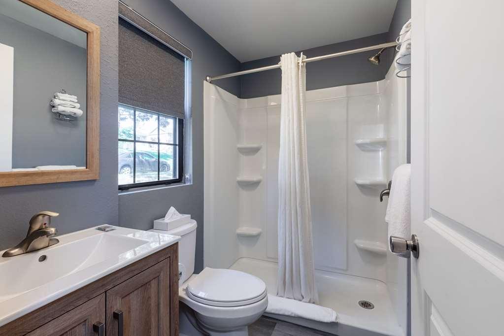 Knights Inn North Attleboro Номер фото