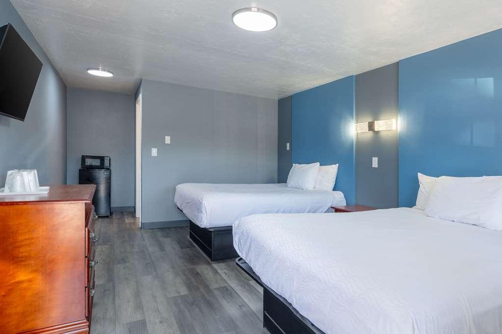 Knights Inn North Attleboro Номер фото